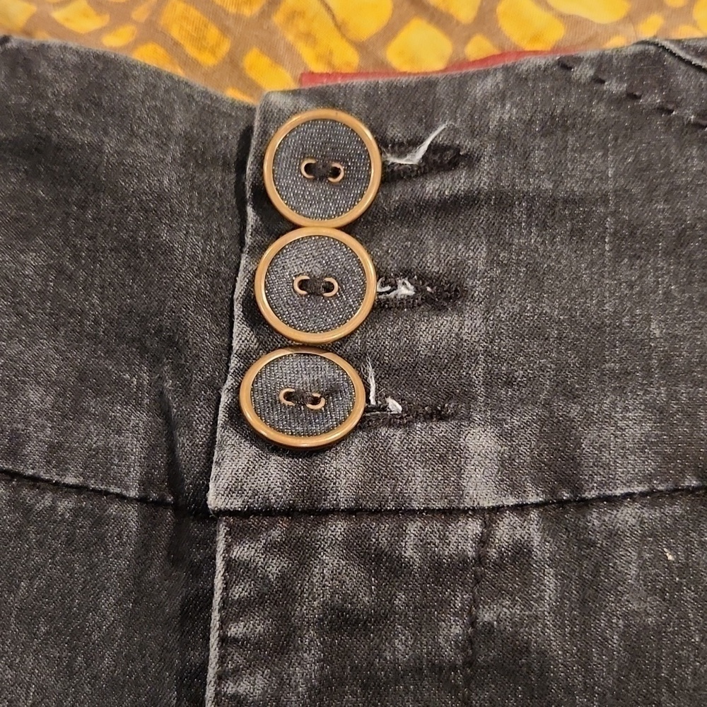 [One 5 One] Bermuda Shorts - Size 12 - Picture 5 of 7